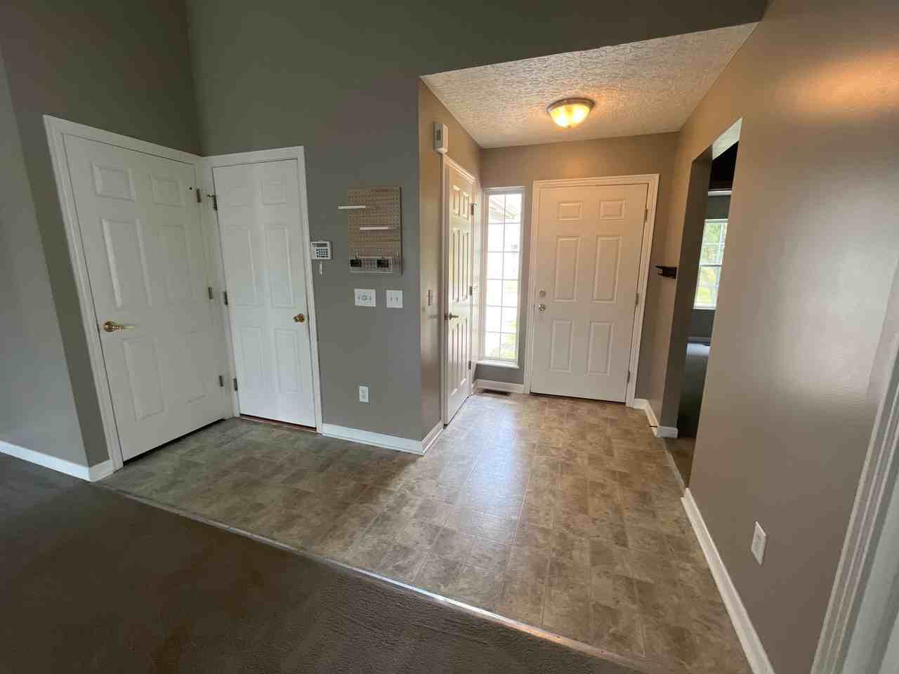 435 Vanderbuilt St - Photo 2 of 29