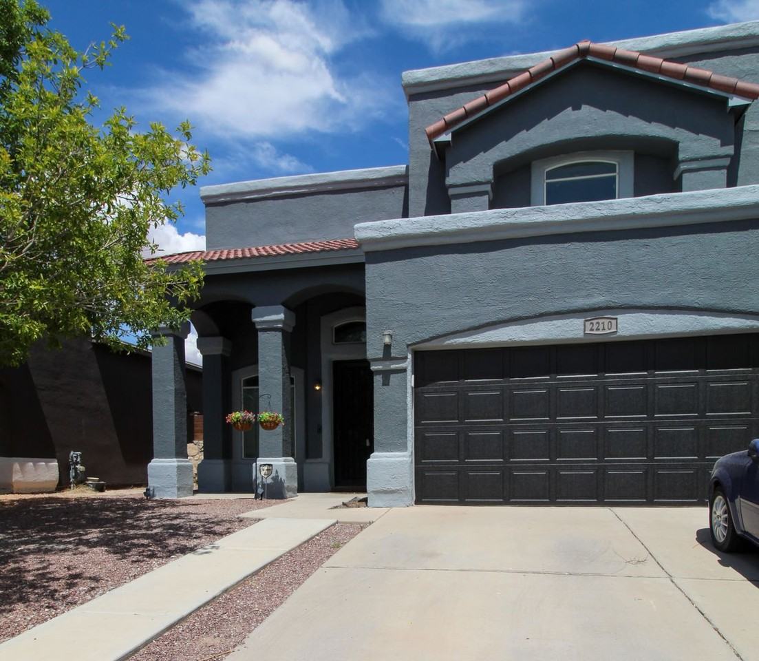 2210 Hannah Leigh St - Photo 2 of 19