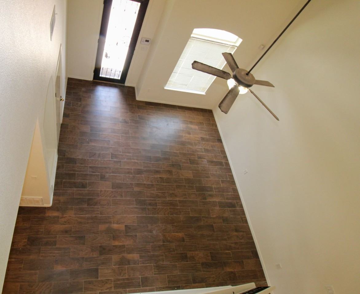 2210 Hannah Leigh St - Photo 6 of 19