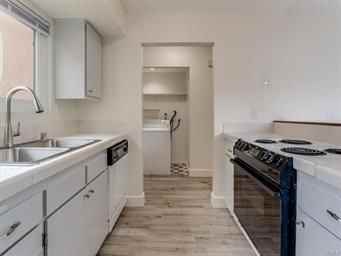 1201 Santa Ynez Ave ##E - Photo 4 of 24