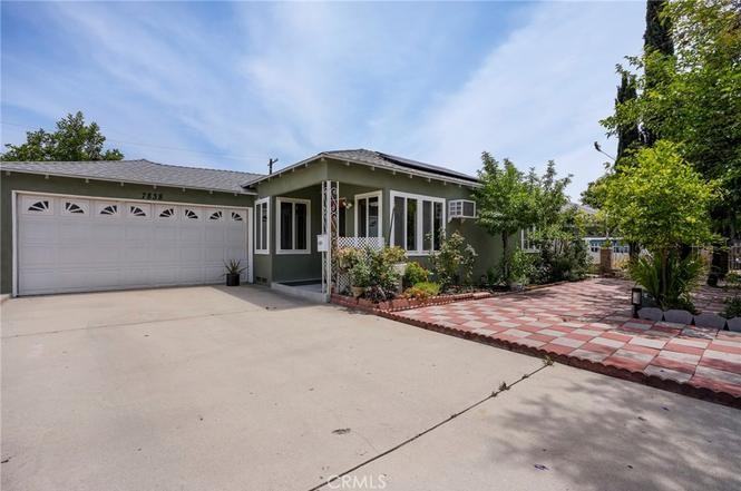 7838 Craner Ave - Photo 2 of 24