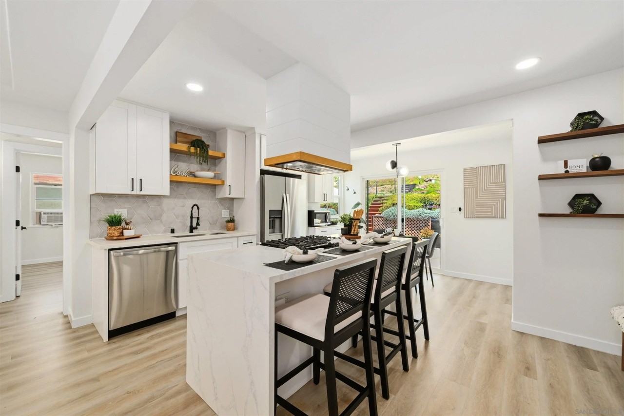 170 Park Ave - Photo 5 of 14
