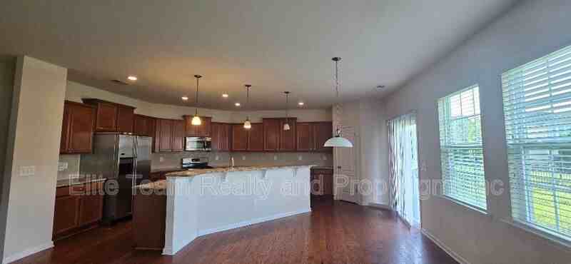 10427 Paisley Abbey Ln - Photo 2 of 8