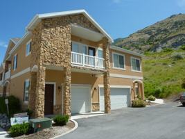 featured image of 1043 Canyon Meadow Dr #7