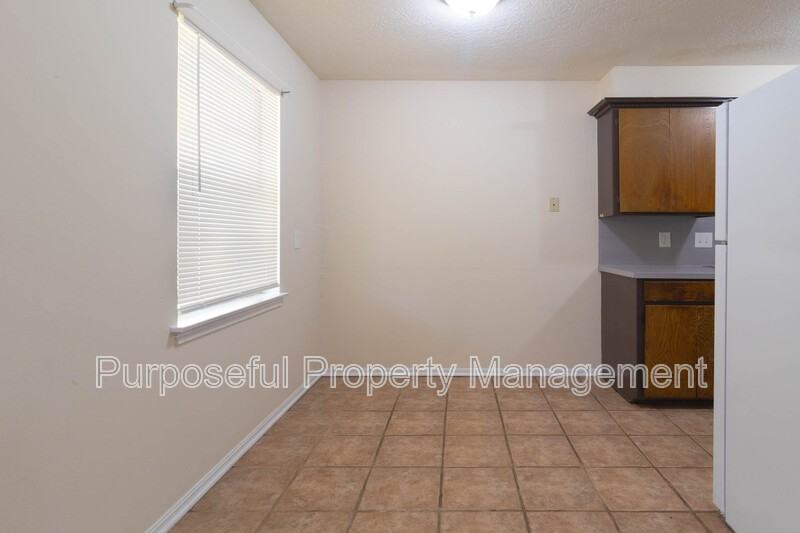 518 N Ponca Ave - Photo 7 of 16