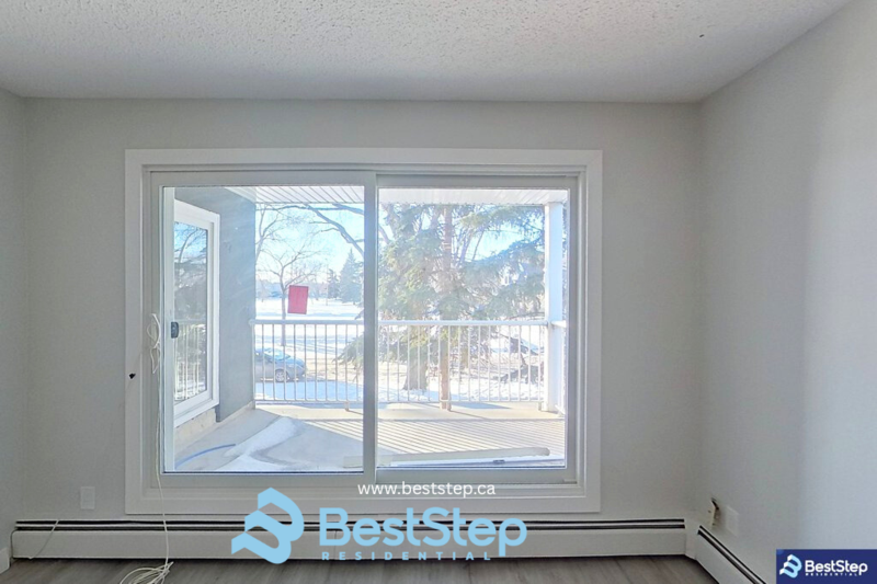 10837 117 St Nw - Photo 5 of 29