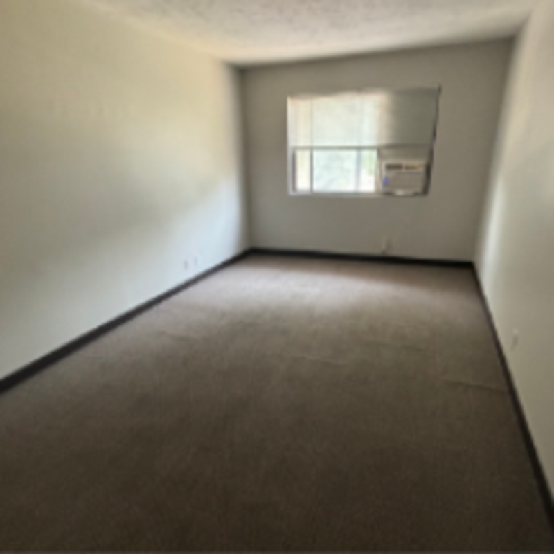 1616 E St #9 - Photo 3 of 4