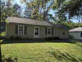 featured image of 2745 S 37th St