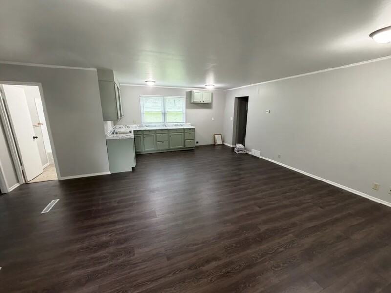 2745 S 37th St - Photo 3 of 5