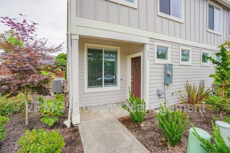 6921 Ne 16th Ave - Photo 3 of 41
