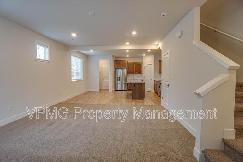 6921 Ne 16th Ave - Photo 5 of 41