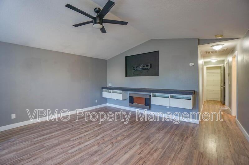 7602 Ne 159th Ave - Photo 4 of 30