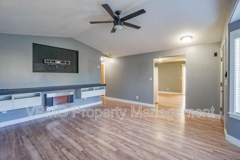 7602 Ne 159th Ave - Photo 6 of 30