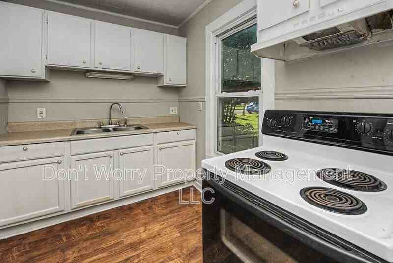 301 N 7th Ave - Photo 3 of 8