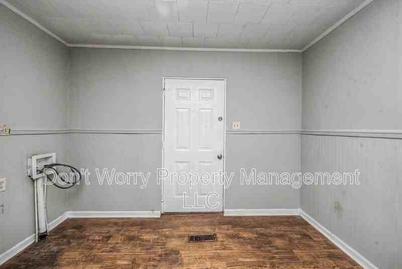 301 N 7th Ave - Photo 7 of 8
