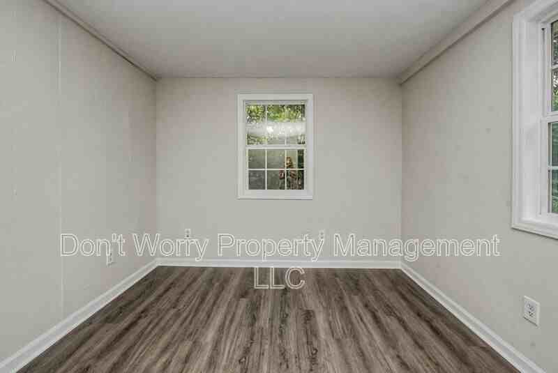 1216 Lolly Ln - Photo 4 of 11