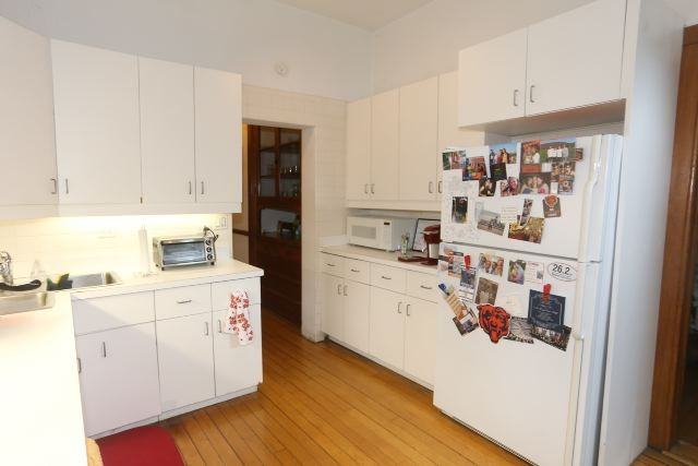 2661 N Burling St #3 - Photo 4 of 20