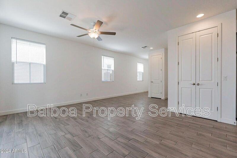 5516 S Dillon - Photo 5 of 50