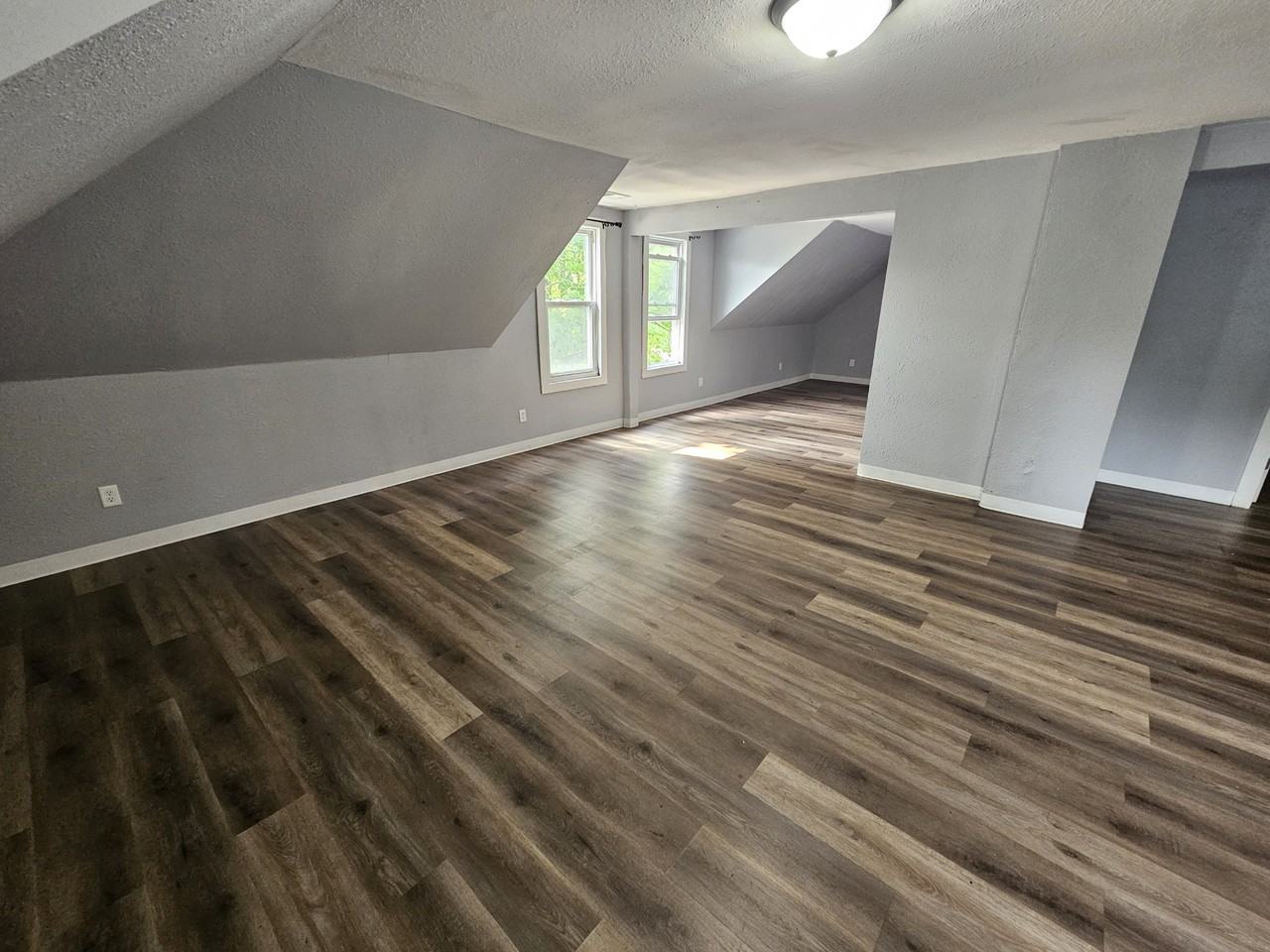802 S Weed St #3 - Photo 7 of 10