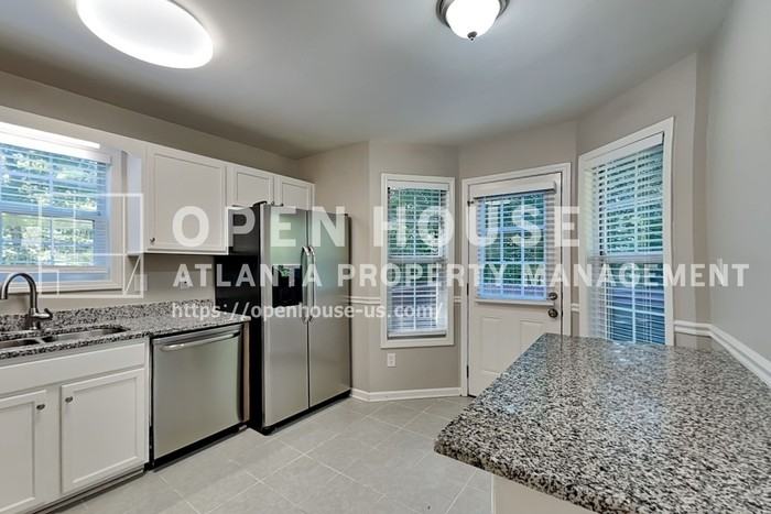 97 Due West Pl - Photo 6 of 21