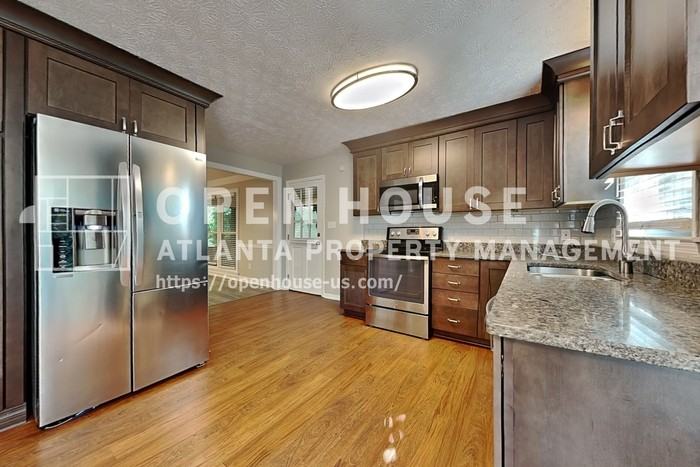 2798 Colony Cir - Photo 6 of 22