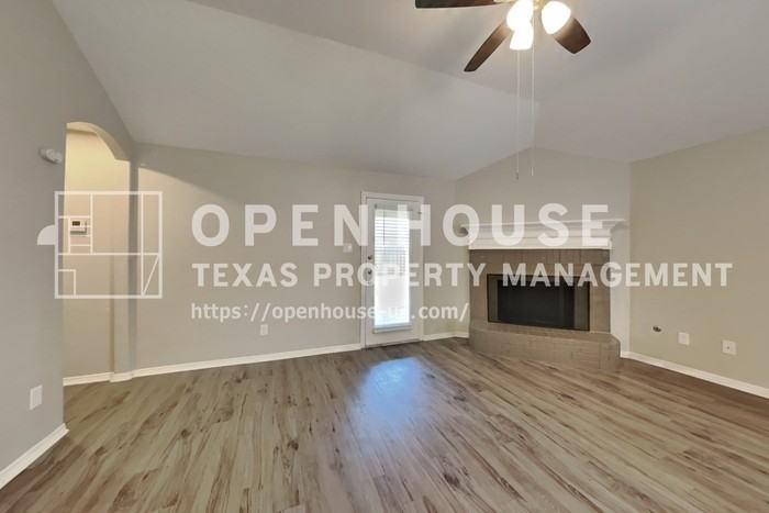 8307 Silver Lure Dr - Photo 5 of 21