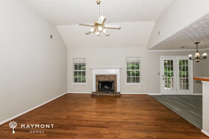 425 Misty Brook Ct - Photo 5 of 13