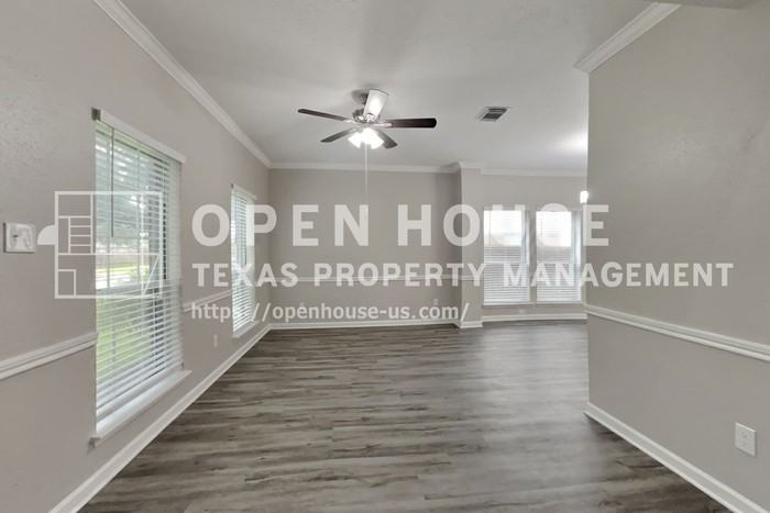 16306 Ash Point Ln - Photo 5 of 23