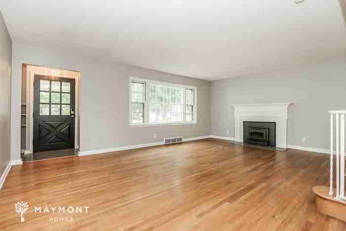 11 Redbud Dr - Photo 5 of 18