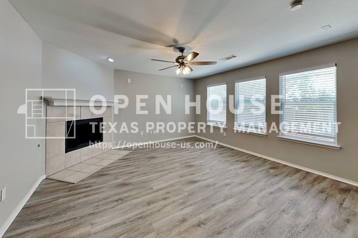 5800 Blue Ribbon Rd - Photo 5 of 20