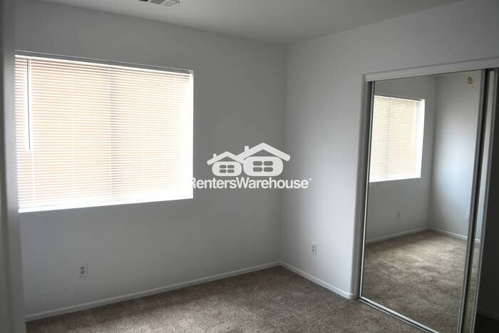 1623 E Silverbirch Ave - Photo 7 of 18