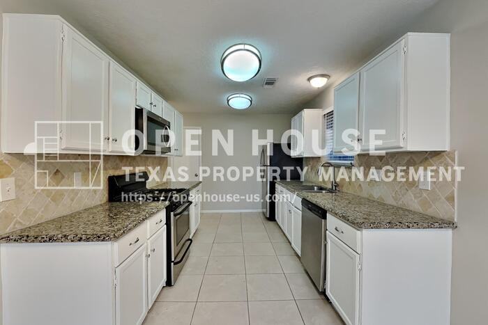 24034 Shaw Perry Ln - Photo 6 of 21