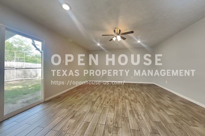 3815 Marywood Dr - Photo 7 of 20