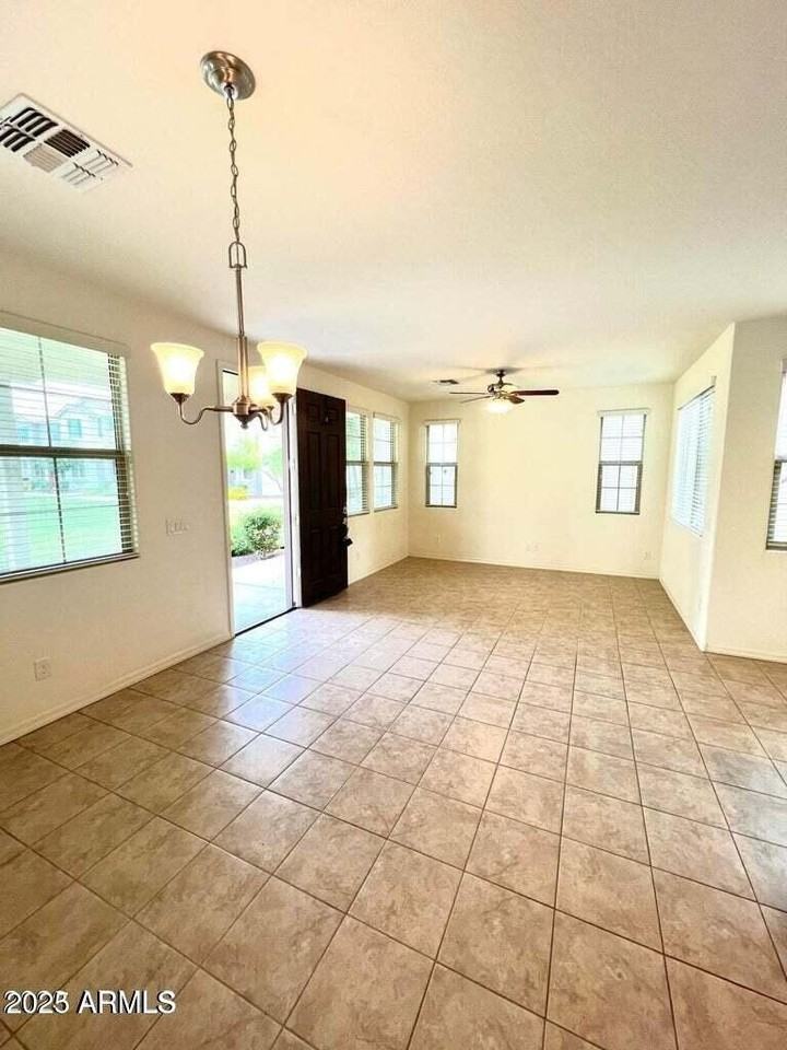 3836 E Stiles Ln - Photo 6 of 14