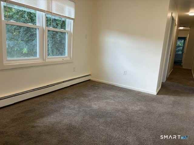 39 Village St - Photo 6 of 20
