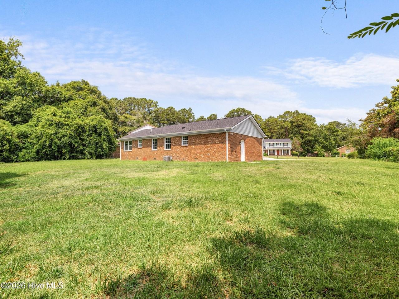 103 Oakwood Ct - Photo 7 of 30