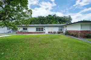 featured image of 11511 Sw 81st Rd #11511
