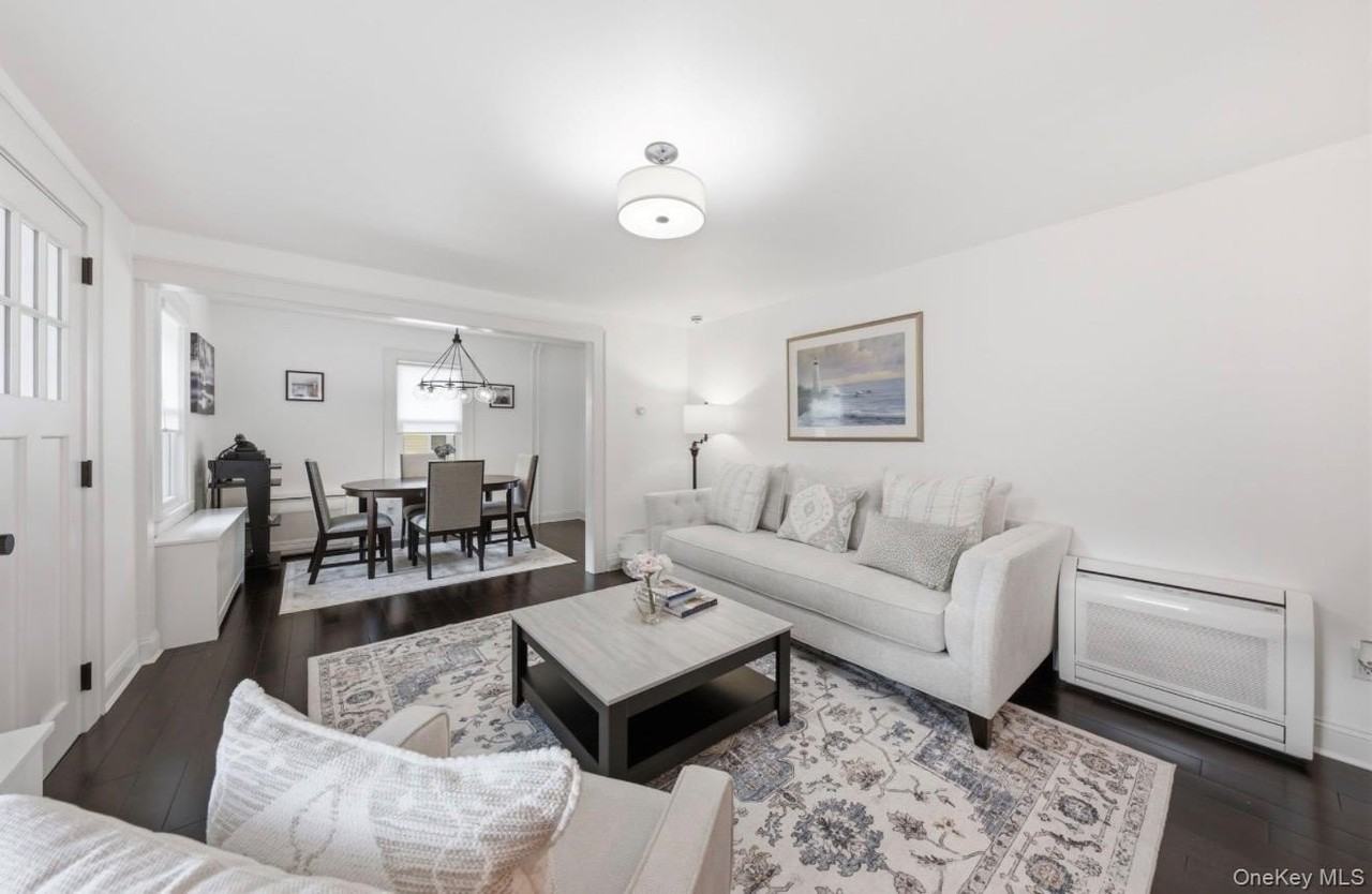 8 Rosewood Ave - Photo 3 of 20