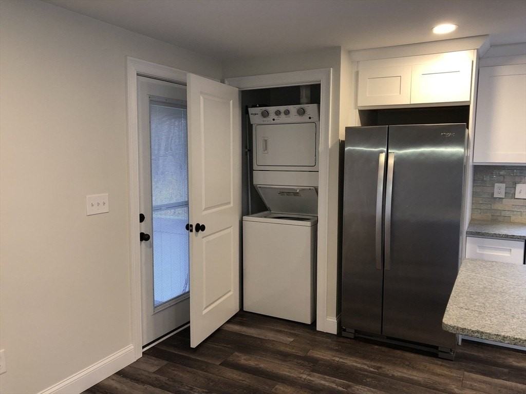 142 Parker St #3 - Photo 6 of 13