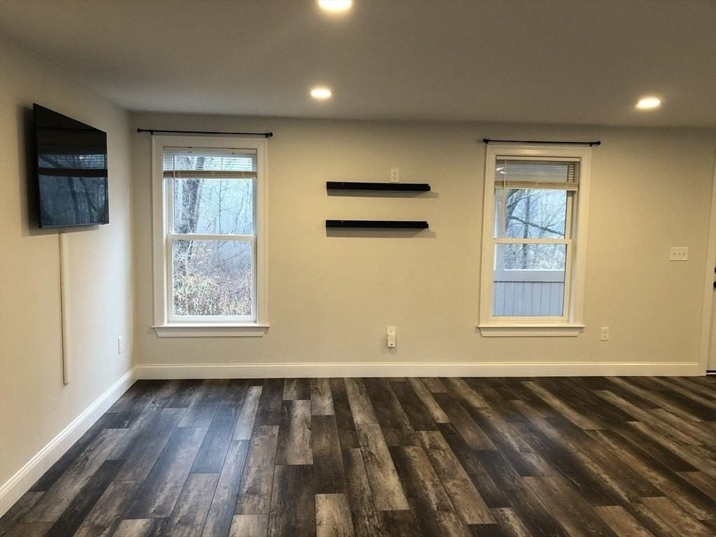 142 Parker St #3 - Photo 7 of 13