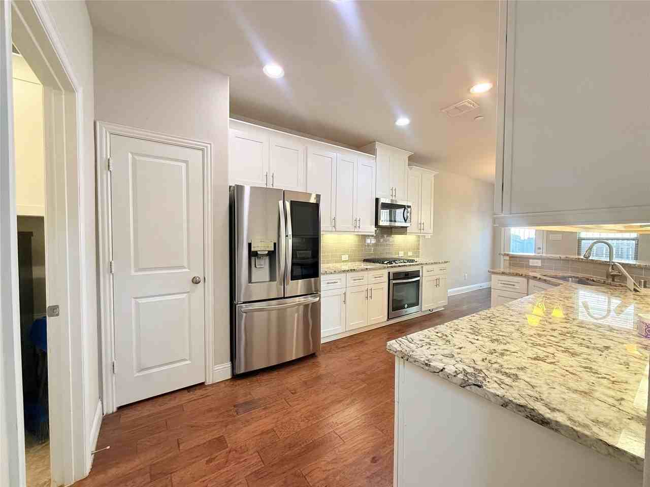 6300 Hermosa Dr - Photo 6 of 37