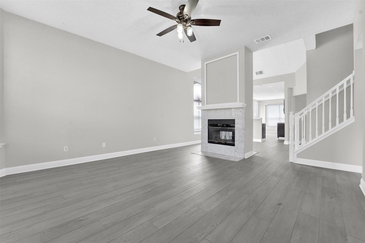 1410 Post Oak Dr - Photo 3 of 27