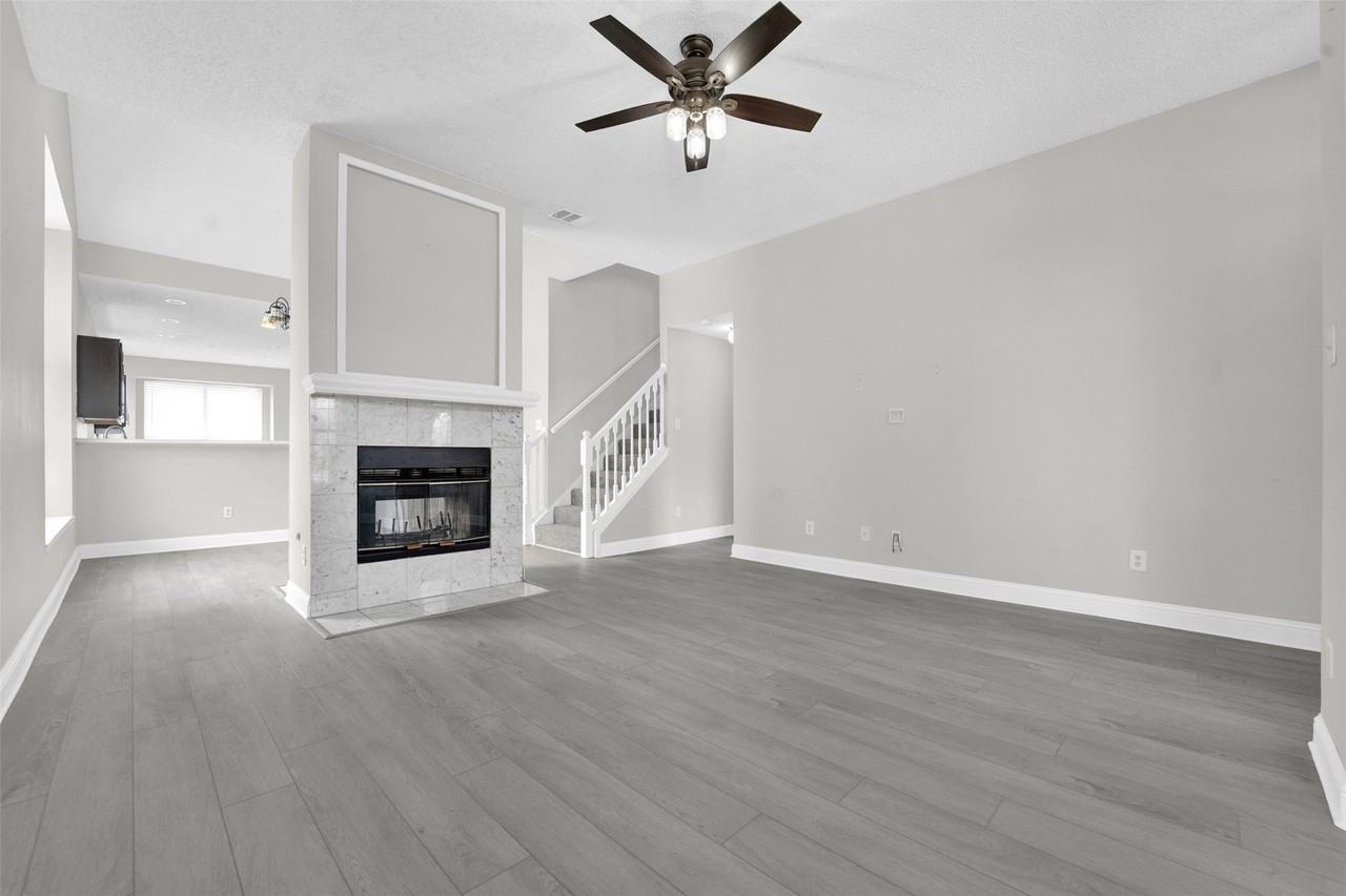 1410 Post Oak Dr - Photo 4 of 27