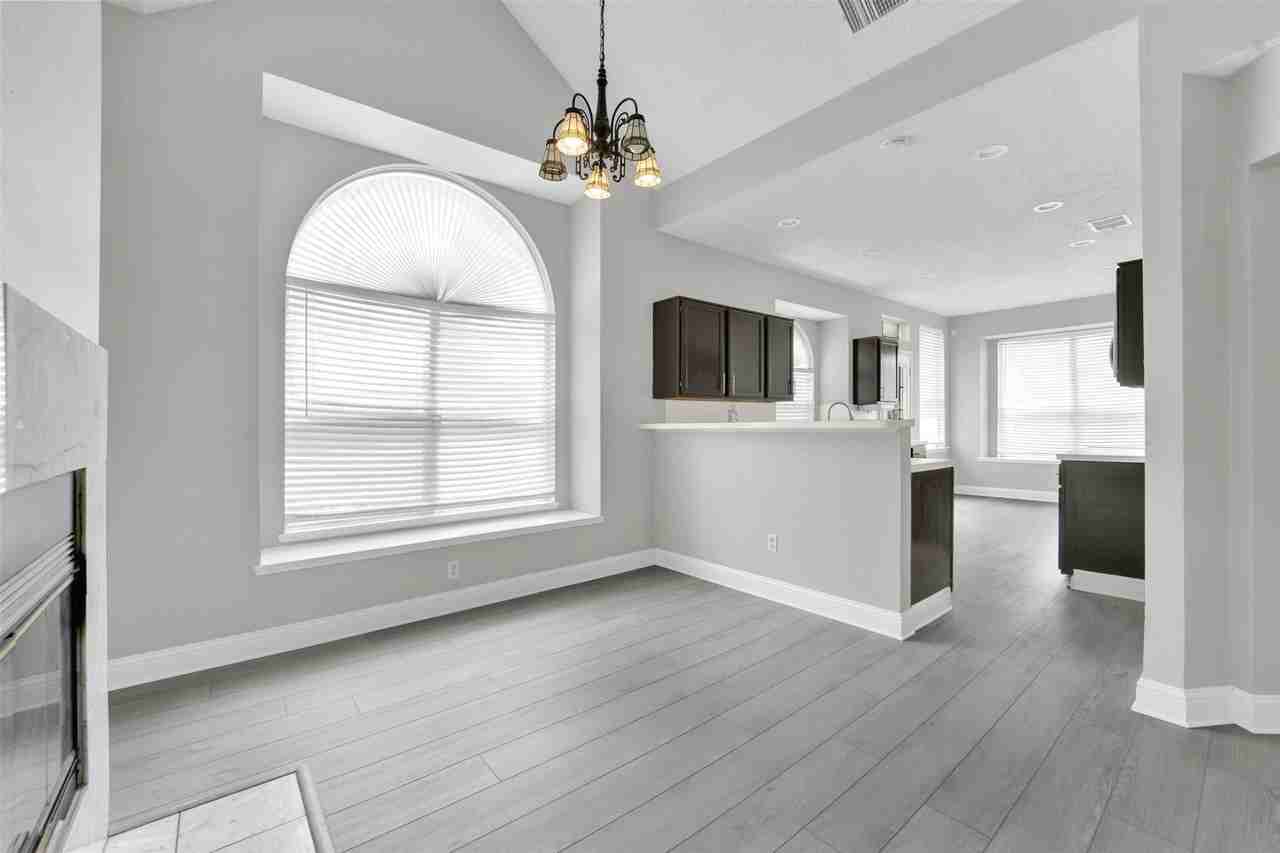 1410 Post Oak Dr - Photo 7 of 27