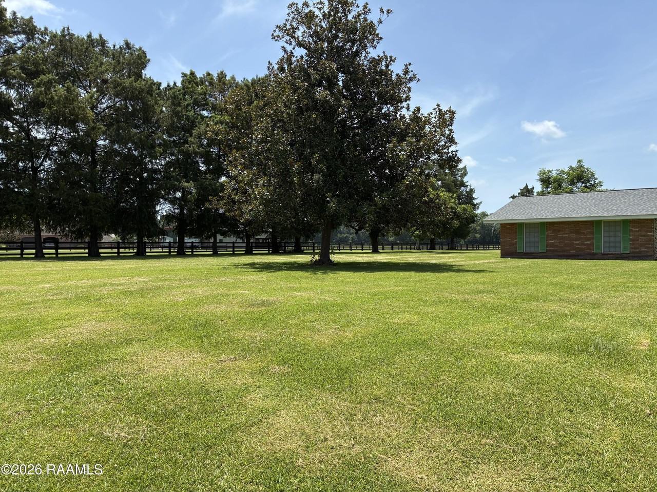 101 Sonnier Rd - Photo 4 of 21