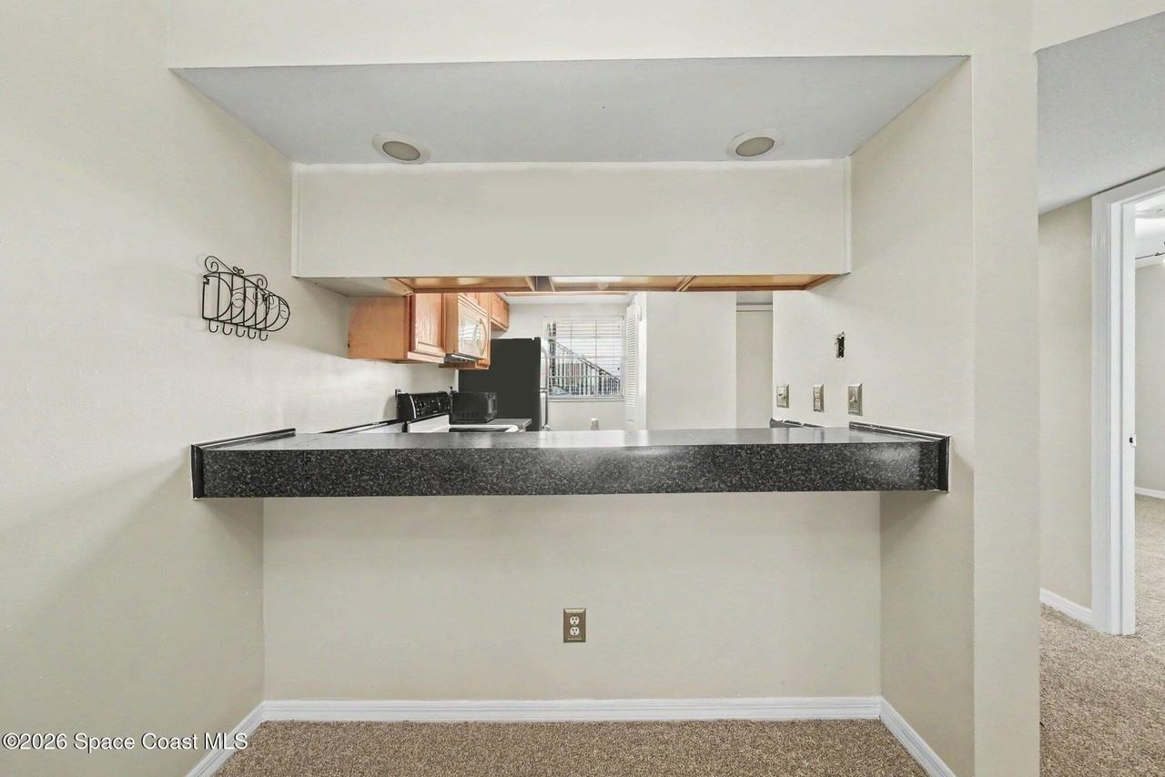 3150 Sir Hamilton Cir #2 - Photo 7 of 15