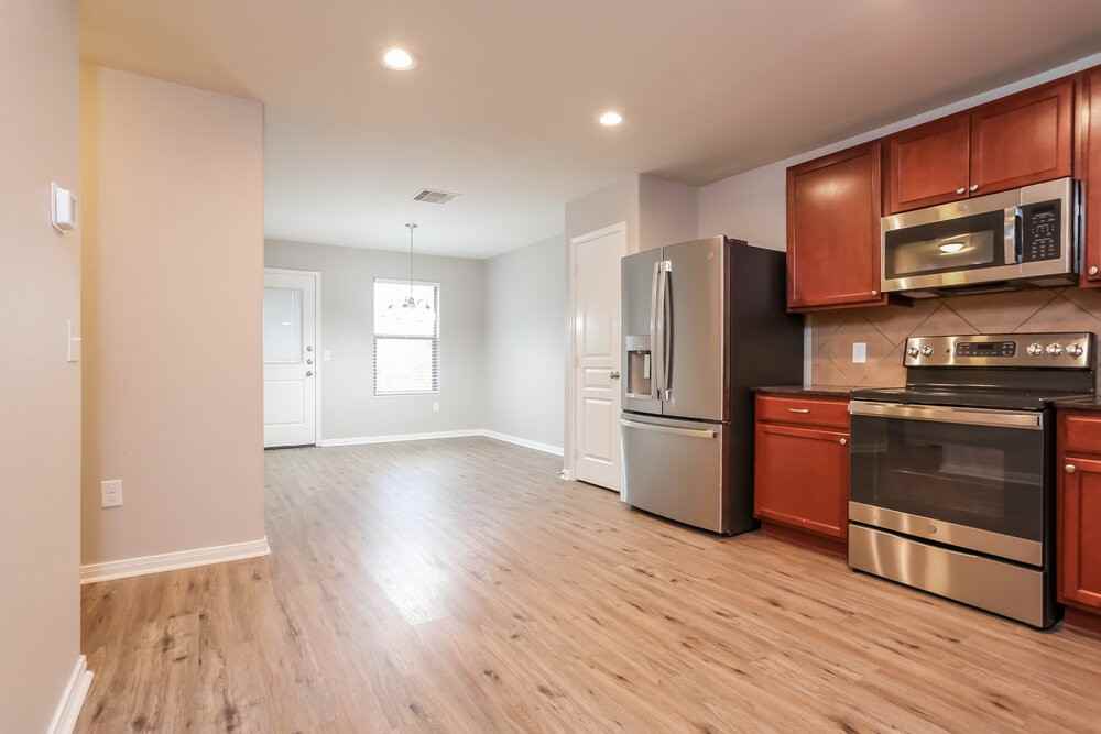 9927 Sanders Rose Ln - Photo 6 of 16