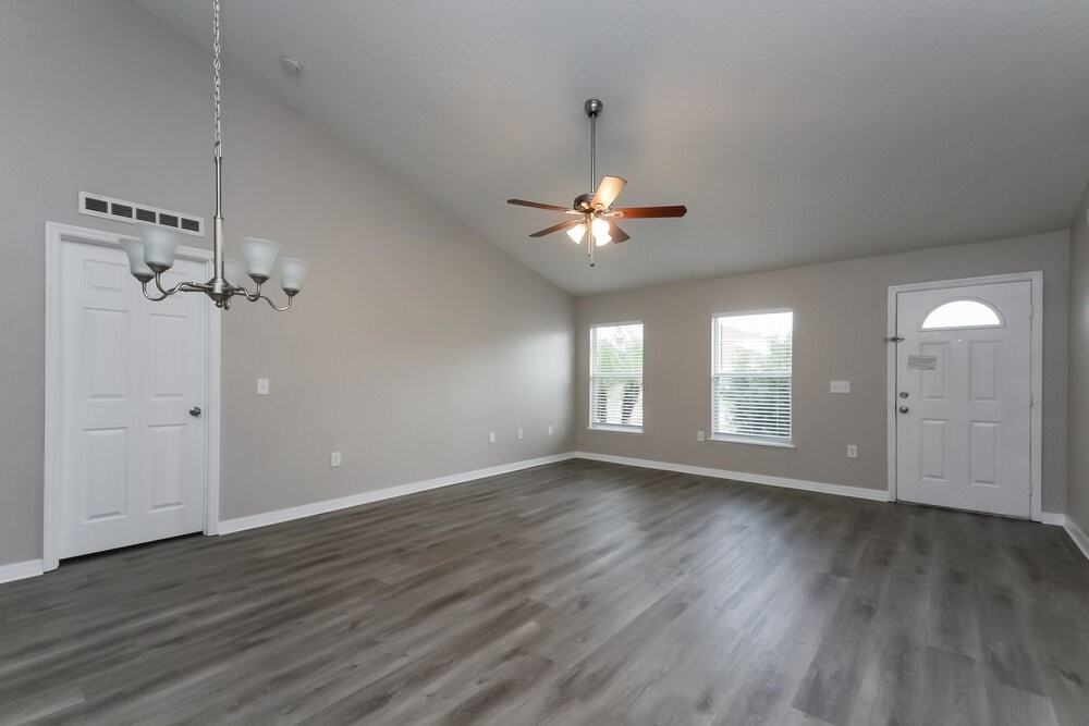 2790 Woodland Creek Loop - Photo 3 of 15