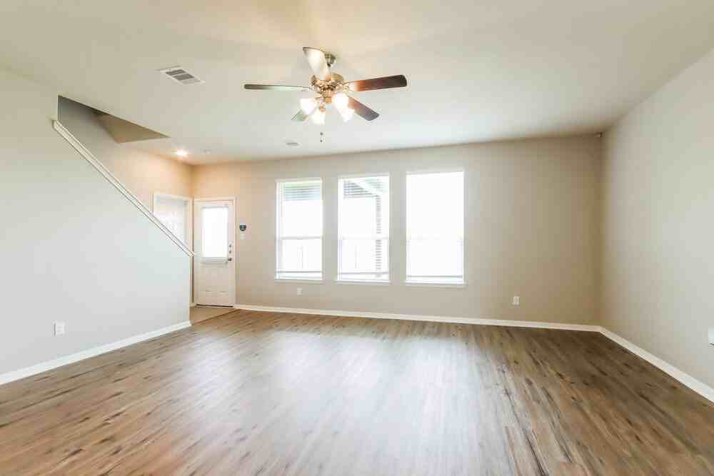 23210 Snowy Ridge Dr - Photo 4 of 17