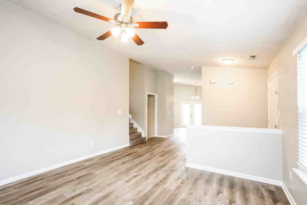 4087 Fairoaks Dr - Photo 7 of 18
